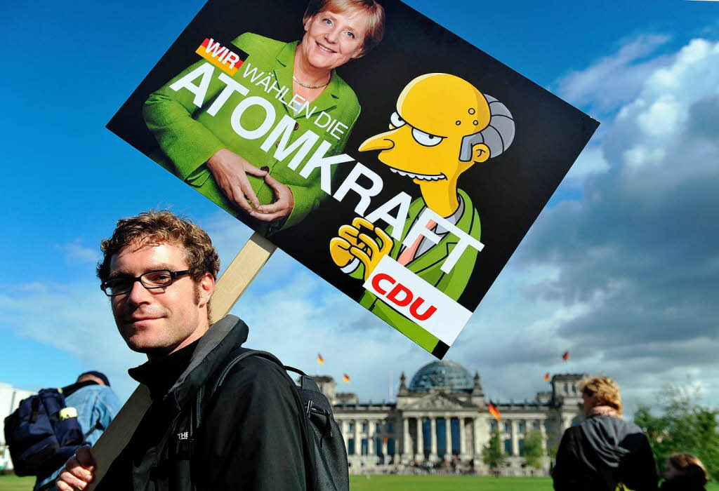 Lebt die Demo-Kultur der 80er Jahre wieder auf? Schwarz und Gelb dominierten die Anti-Atom-Demonstration in Berlin Lebt die Demo-Kultur der 80er Jahre wieder auf? Schwarz und Gelb dominierten die Anti-Atom-Demonstration in Berlin
