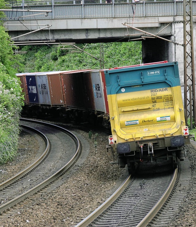 Kriegt die Bahn in Offenburg doch noch die Kurve?   | Foto: Seller