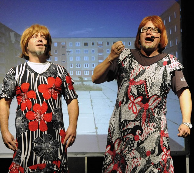 Lars Niedereichholz (rechts) und Ande ...wei Stunden kraftvolle Comedy am Stck  | Foto: Markus Zimmermann