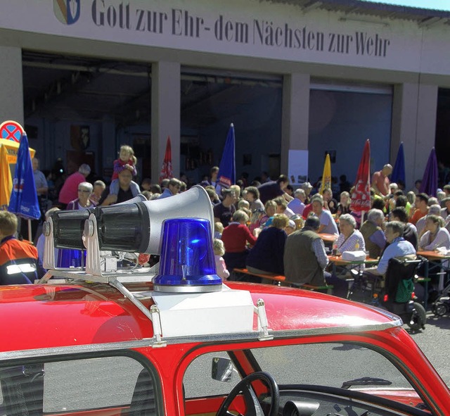 Der Kommandantenwagen, ein Trabi aus A...ehauses selbst nach Sachsen gefahren.   | Foto: Frank Kiefer