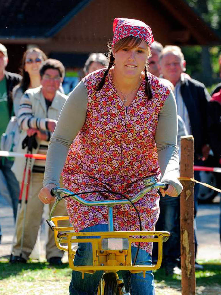 Impressionen vom Almabtrieb in Simonswald und der Bauernolympiade Impressionen vom Almabtrieb in Simonswald und der Bauernolympiade