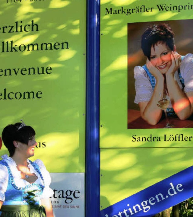 Sandra Lffler, amtierende Markgrfler...  mit ihrem Konterfei zufrieden.        | Foto: Sabine Model