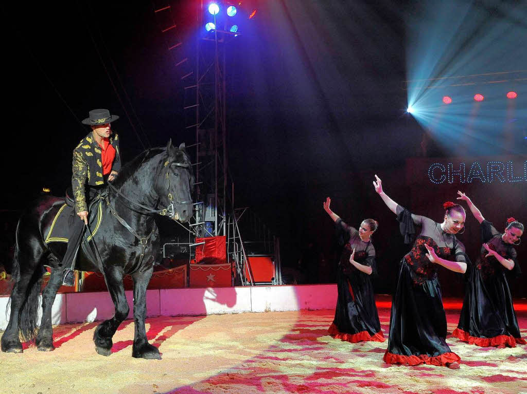 Manege frei im Zirkus Charles Knie