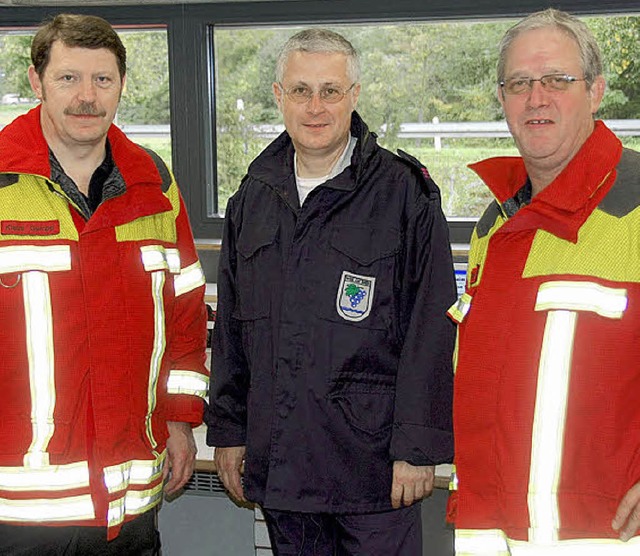 Stadtbrandmeister Gempp (links) und Ab...r hielten OB Dietz auf dem Laufenden.   | Foto: Lauber_