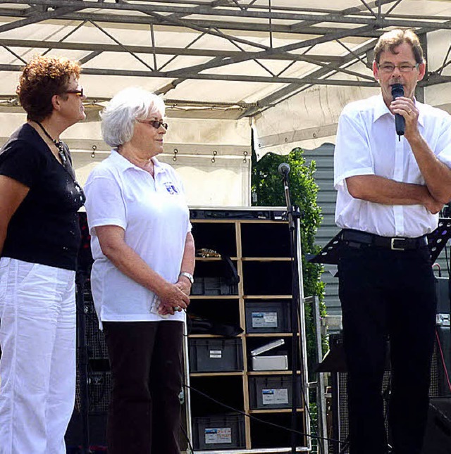 Dominique Mourier  hielt die Festanspr...ellerin und Hildegard Sperl zu sehen.   | Foto: privat