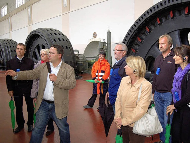 Im Maschinenhaus des Wasserkraftwerks Wyhlen   | Foto: Heinz Vollmar