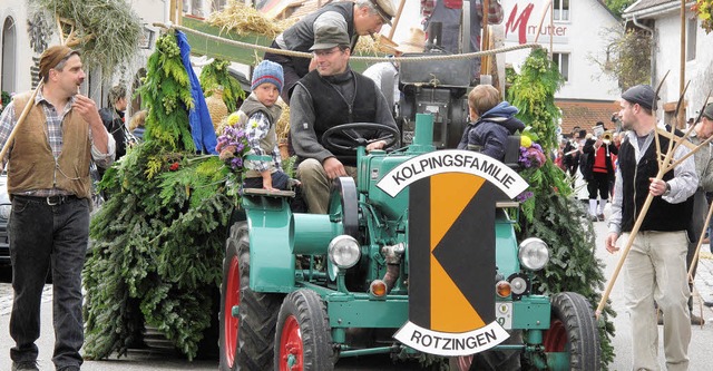 Kurzfutter wurde auf dem Wagen der Kolpingfamilie Rotzingen hergestellt.  | Foto: anka fricker