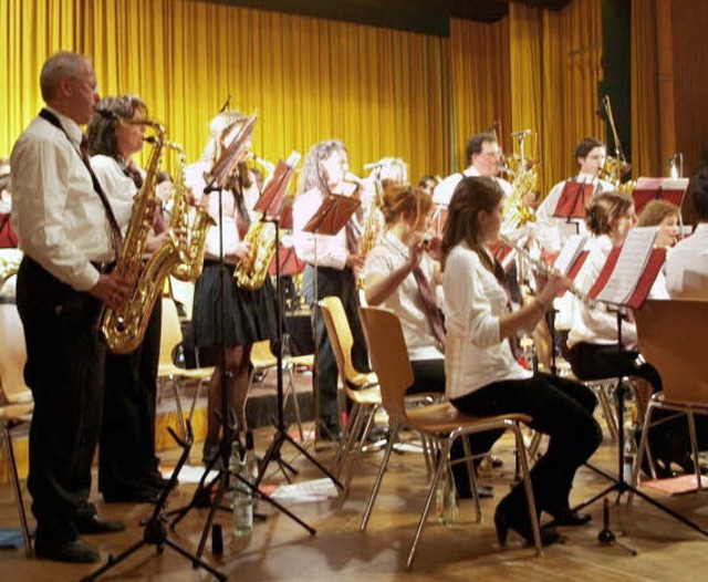 Das Aktivorchester des Musikvereins Wy...tte im Haus der Begegnung aufspielen.   | Foto: Albert Greiner