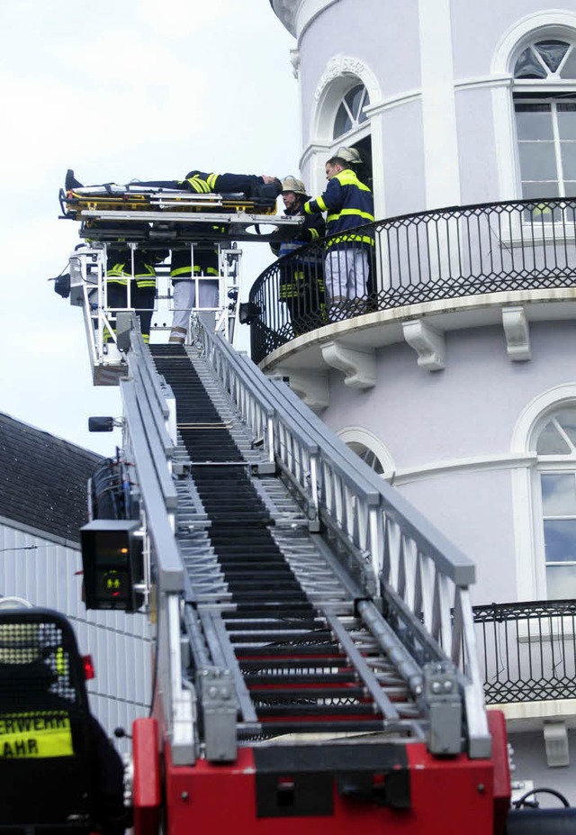 Feuerwehrleute knnen bei Einstzen ve...mstag am ehemaligen Haus Mbel-Ruder.   | Foto: wolfgang knstle
