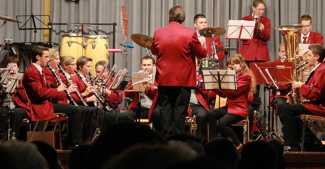 Tief und zielsicher in die Notenkiste ...meinsam mit dem Musikverein Oberndorf.  | Foto: hans-jrgen hege