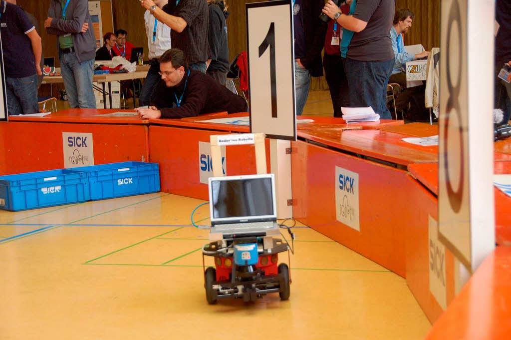 Der 3. Sick-Robot-Day in Waldkirch: Das Fahrzeug "Bodensee-Robotix" von der HTWG Konstanz
