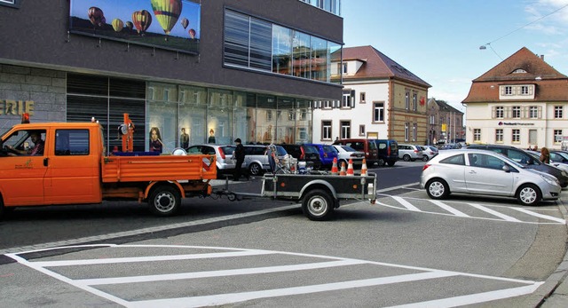 Frisch markiert: Die Parkpltze vor dem Finanzamt  | Foto: Sylvia-Karina Jahn