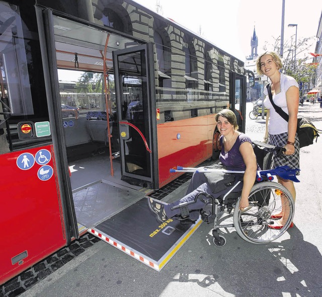 Auch barrierefreie Verkehrsmittel sind...angebot fr Behinderte und  Betagte.    | Foto: Hanser