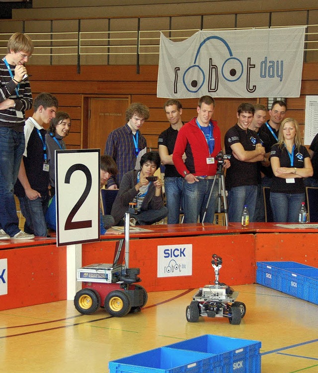 Der 3. Sick-Robot-Day in Waldkirch:  D...Kobra&quot; gegen &quot;Attempto&quot;  | Foto: Sylvia Timm