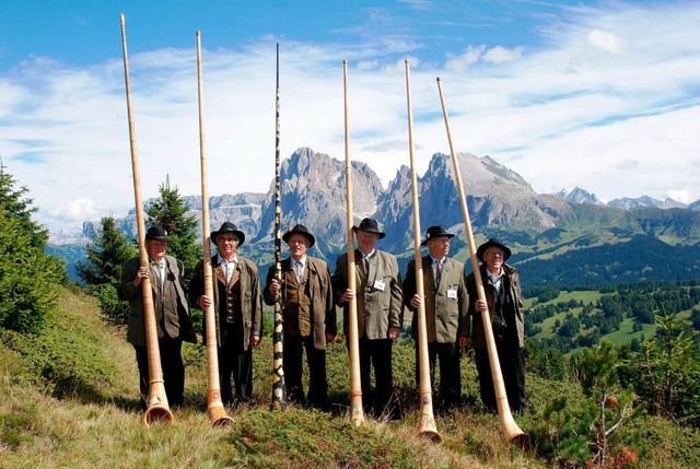 Die Ihringer Alphornblser kommen viel...nders gerne spielen sie in den Bergen.  | Foto: Privat