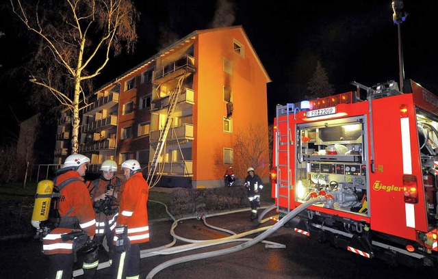 Brnde  an der Stuttgarter Strae (obe...ae zhlten zu den grten Einstzen.   | Foto: Archivbilder: Thomas Kunz/Martin Ganz