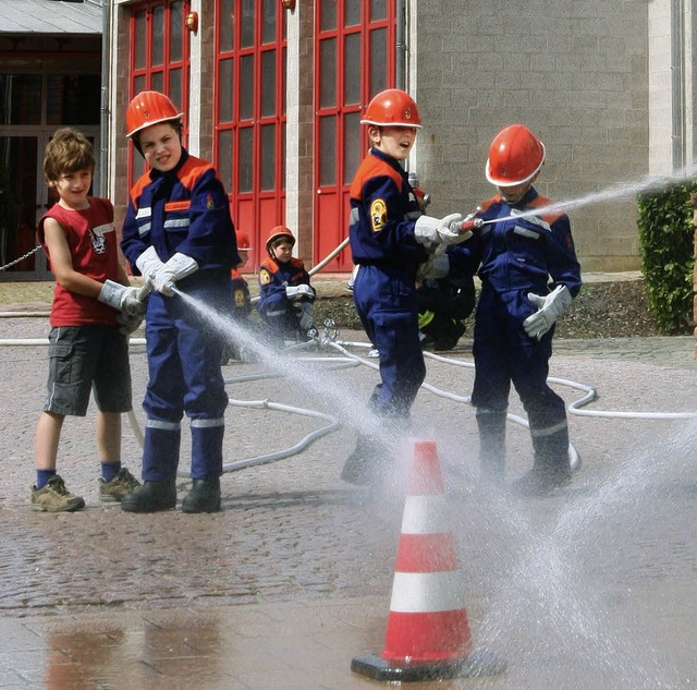 Ohne Nachwuchs kann die Feuerwehr ihre...en Auftrag in Zukunft nicht erfllen.   | Foto: privat