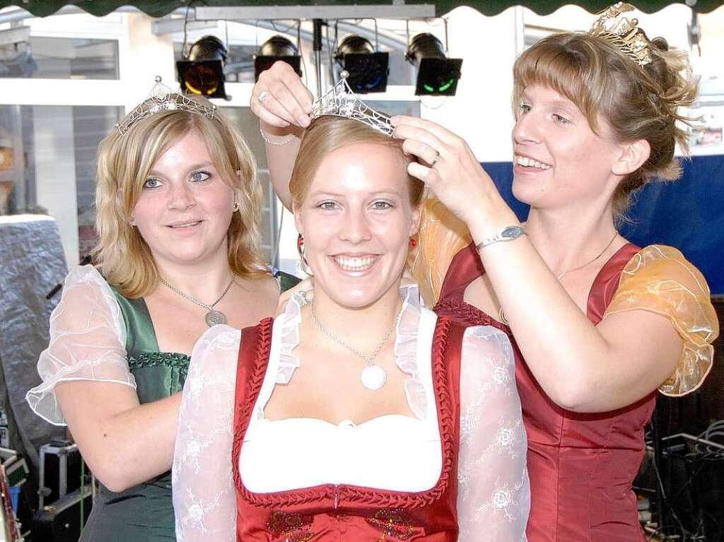 2007: Von den badischen Weinhoheiten gekrnt wurde die neue Breisgauer Weinprinzessin Isabell Kindle.