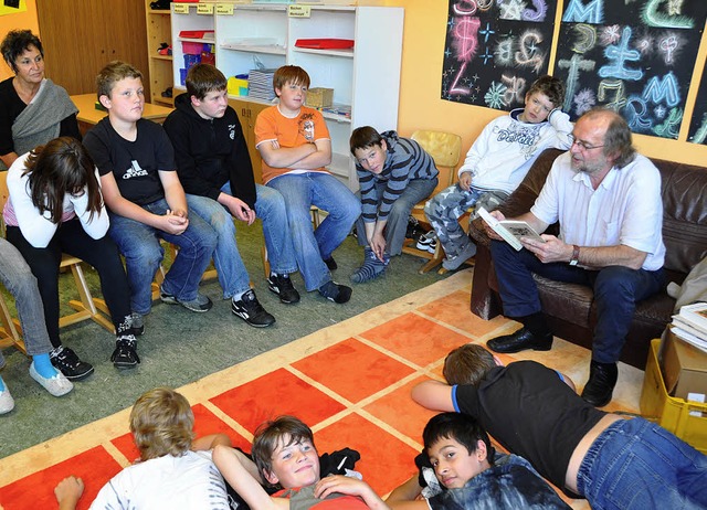 In die spannende Welt des kleinen Jung...kolaus-Rombach-Schule in Herrischried.  | Foto: Kirsten Lux