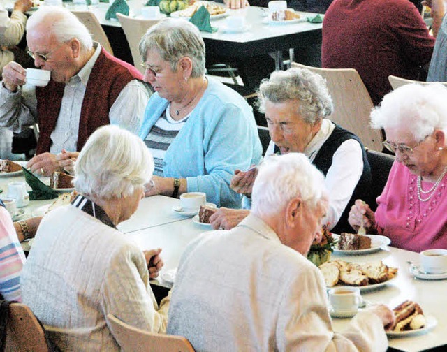 Gut besucht war der Seniorennachmittag...nd Rmmingen. Um  die 70 Gste kamen.   | Foto: Regine Ounas-Krusel