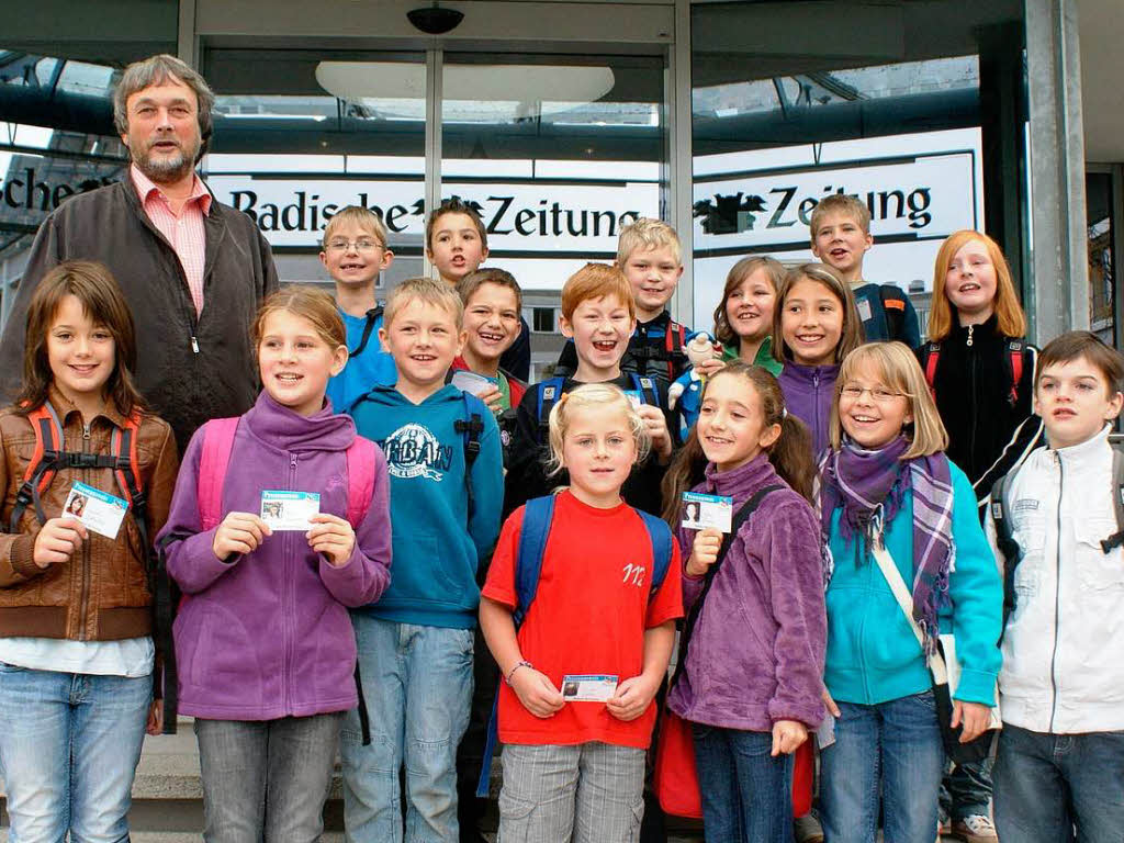 Die Klasse 4b der GHS St. Mrgen mit ihrem Lehrer Herr Graf.