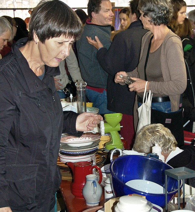 Tauschbrse: Die einen bringen, die anderen holen.   | Foto: sigrid umiger