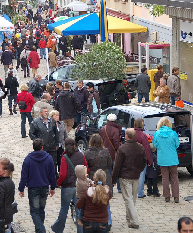 Die Stadt war gut besucht, aber nicht ganz so gut wie gewohnt.   | Foto: Umiger