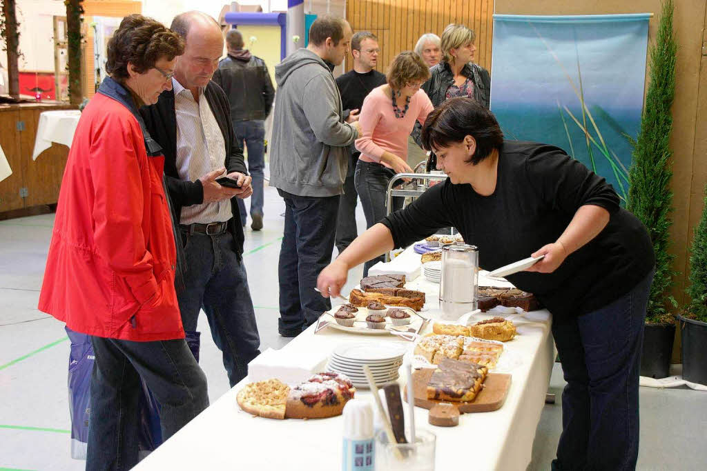 Eine reichhaltige Kuchentheke war in der Stadthalle geboten.