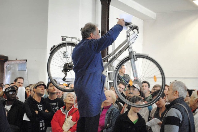 manfred eckstein fahrradversteigerung  | Foto: hr