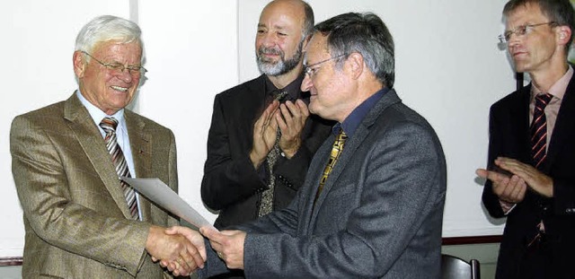 Ehrung fr Pionierarbeit (von links): ..., Manfred Birkenheier und Thomas Dane   | Foto: Ernst H. Bilke