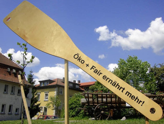 Der  Riesenkochlffel, der im Frhjahr...in der Bundeshauptstadt  zum Einsatz.   | Foto: BZ