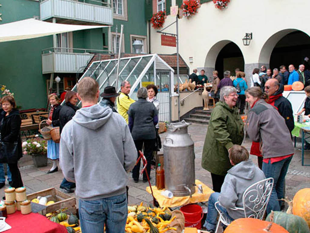 Impressionen von der hela und vom Apfelmarkt in beiden Teilen Laufenburgs.