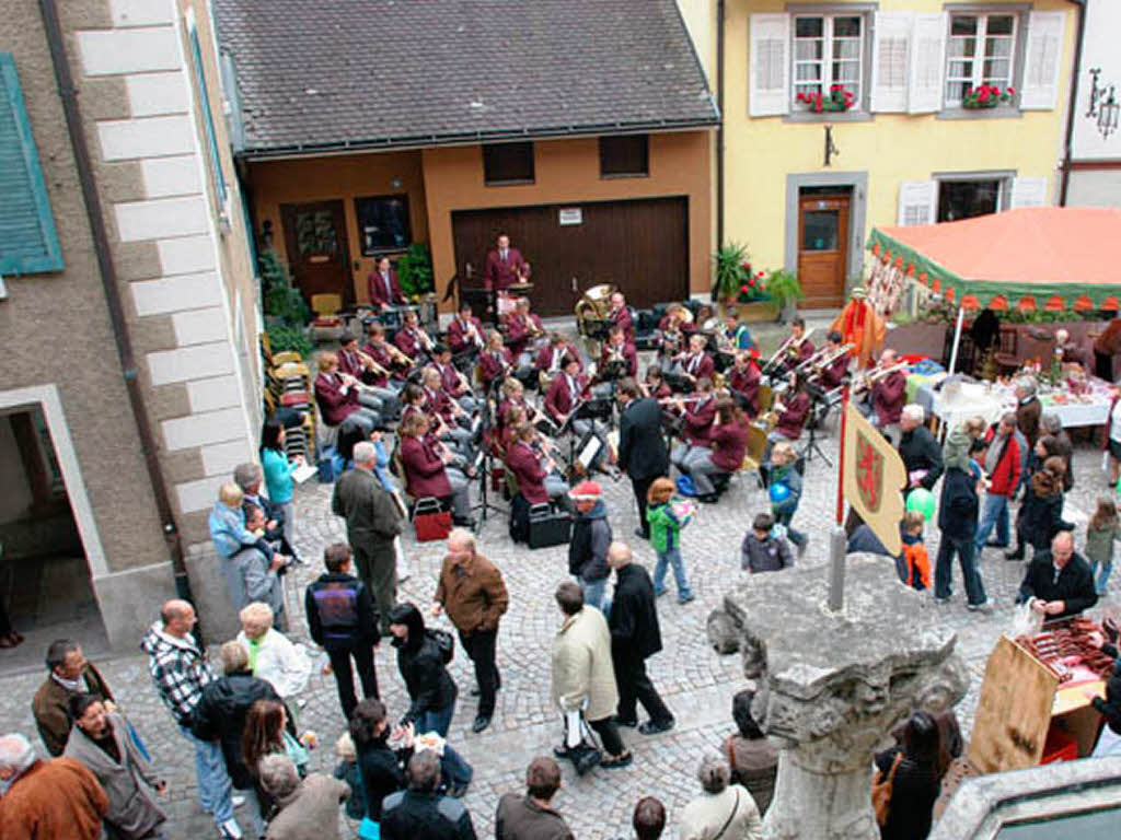 Impressionen von der hela und vom Apfelmarkt in beiden Teilen Laufenburgs.