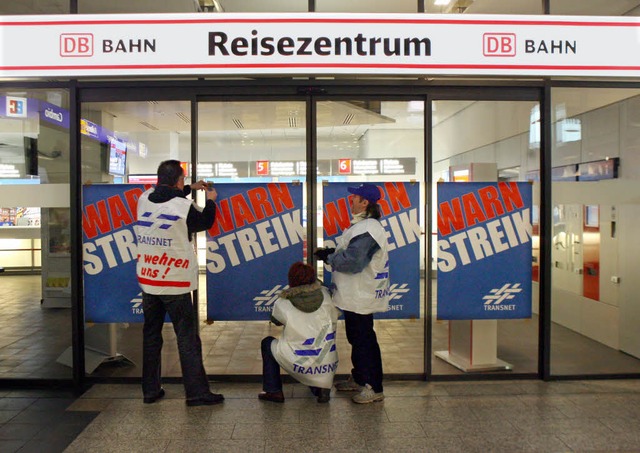 Bei der Deutschen Bahn und einigen Pri...esweit Warnstreiks geben (Symbolfoto).  | Foto: dpa