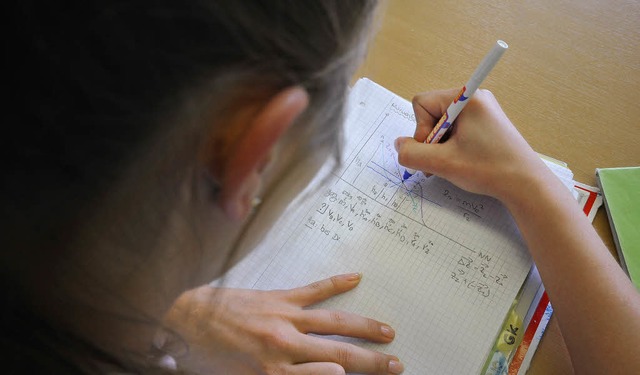 Manche Kinder brauchen Nachhilfe. Die ... welchen Bedingungen sie bezahlt wird.  | Foto: schneider