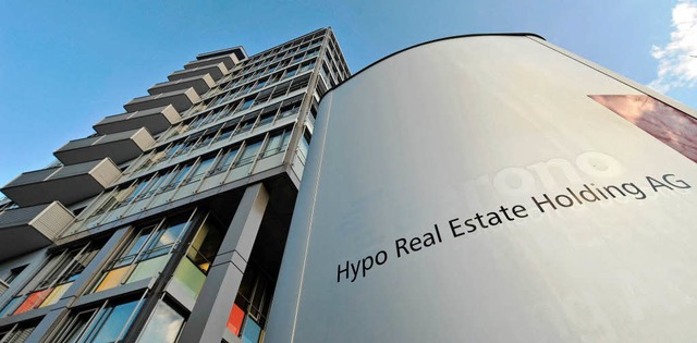 Die Zentrale der Hypo Real Estate (HRE) in Unterschleiheim bei Mnchen  | Foto: dpa