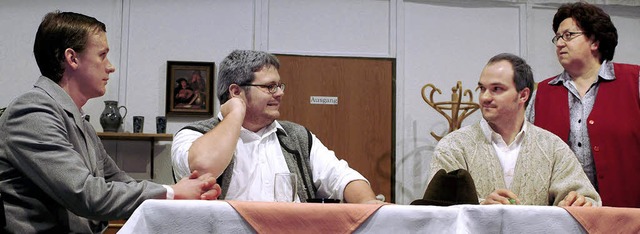 Den Schauspielerinnen und Schauspieler...in, der den Theaterabend veranstaltet.  | Foto: Bernhard rein