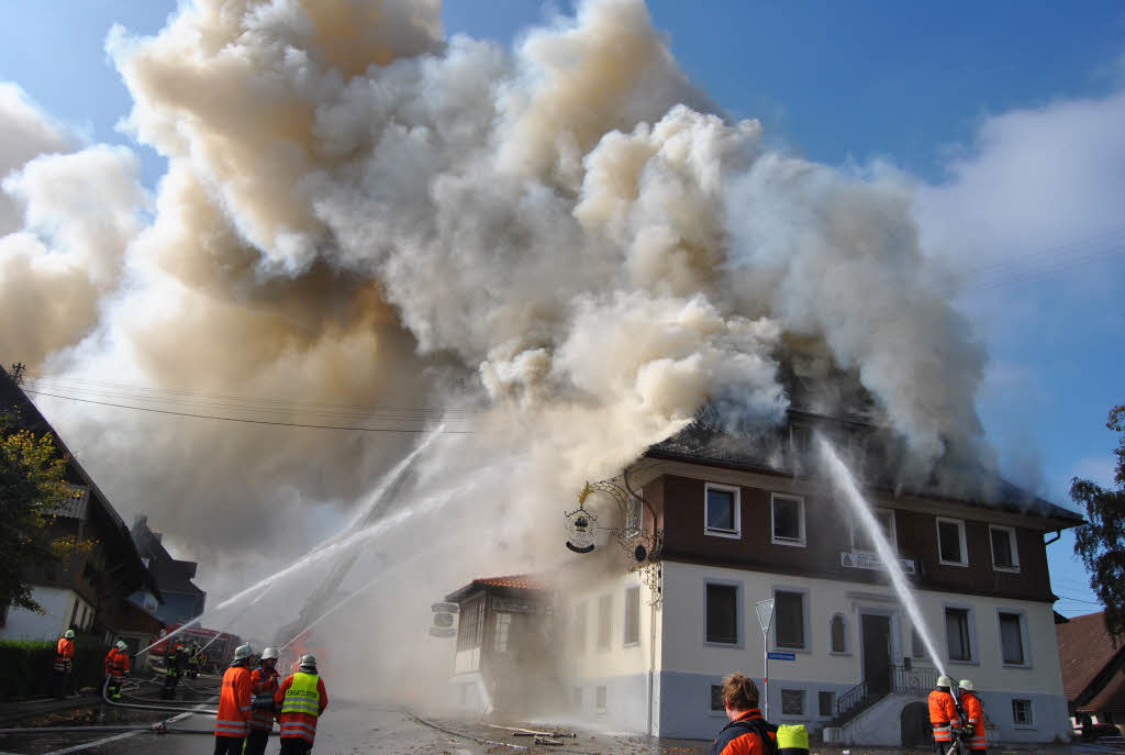 Das Hotel Römerhof in Grafenhausen ist abgebrannt. Das Hotel Römerhof in Grafenhausen ist abgebrannt.