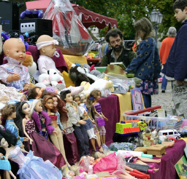 Puppen, so viele wie die kleinen Mdchen begehren.   | Foto: Stefanie Sigmund