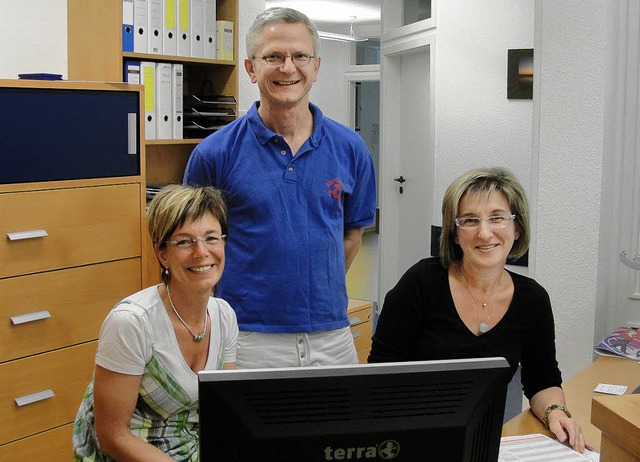 Dr. Roland Just mit den langjhrigen A... Joos im Gesundheitszentrum Feldberg.   | Foto: Tina Httich