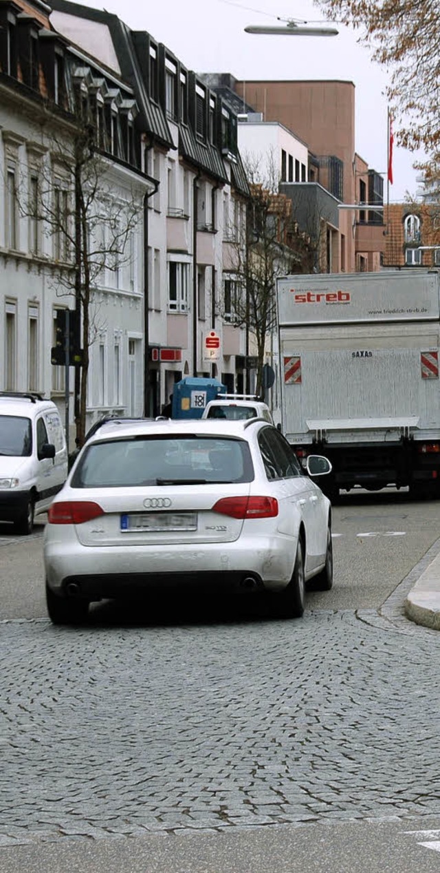 Zu viel Verkehr fliet nach Ansicht ei... Bewohnerin durch die Haagener Strae.  | Foto: Nikolaus Trenz