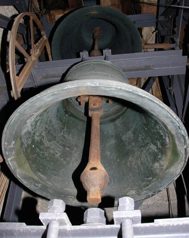 Im Kirchturm luten sechs Glocken, die...nsucher in Augenschein nehmen konnten.  | Foto: Binner-Schwarz