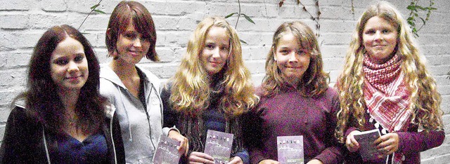 Die stolzen Redakteurinnen des Mdchen...em Bild fehlen Jana, Rosalie und Milla  | Foto: Evelyn Veil