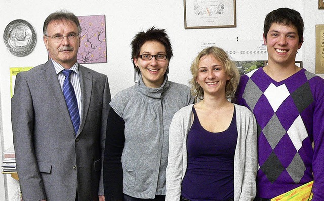 Strahlende Gesichter im Biederbacher R...uten Schul- und Berufsabschlsse aus.   | Foto: Kurt Meier