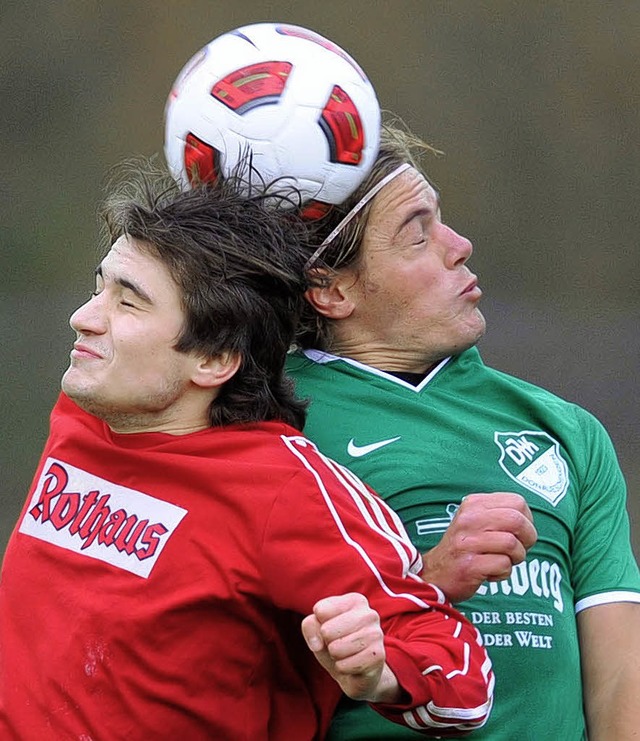 Fuball mit Kpfchen boten die Bonndor...en Minute mit 1:0 in Fhrung brachte.   | Foto: seeger