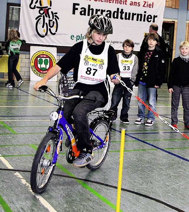 Eine von acht Prfungen, mit denen in ...che Fahrrad-Champion ermittelt wurde.   | Foto: Heidi Fssel