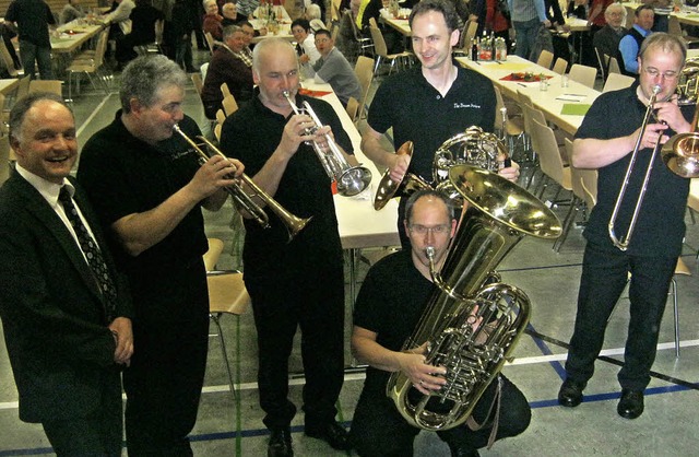 &#8222;The Brassmakers&#8220; brachten... Wilden Westen in die Kirchberghalle.   | Foto: Anne Freyer