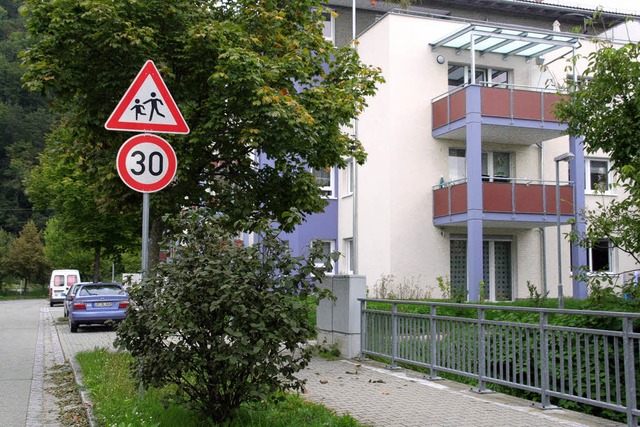 Das Tempolimit  30 km/h  &#8222;bedeut...riedrich-Hecker-Strae und Wiesenweg.   | Foto: Marlies Jung-Knoblich