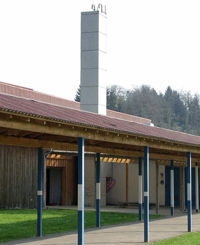 Die Sporthalle in Buggingen  braucht a...rckseite zwei Tren als  Fluchtwege.   | Foto: sigrid Umiger