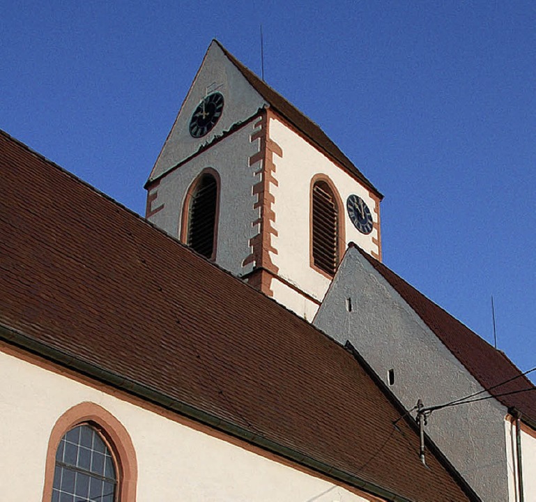 Länger als gewohnt läuteten am Mittwoch die Fischinger Kirchenglocken.   | Foto: Langelott